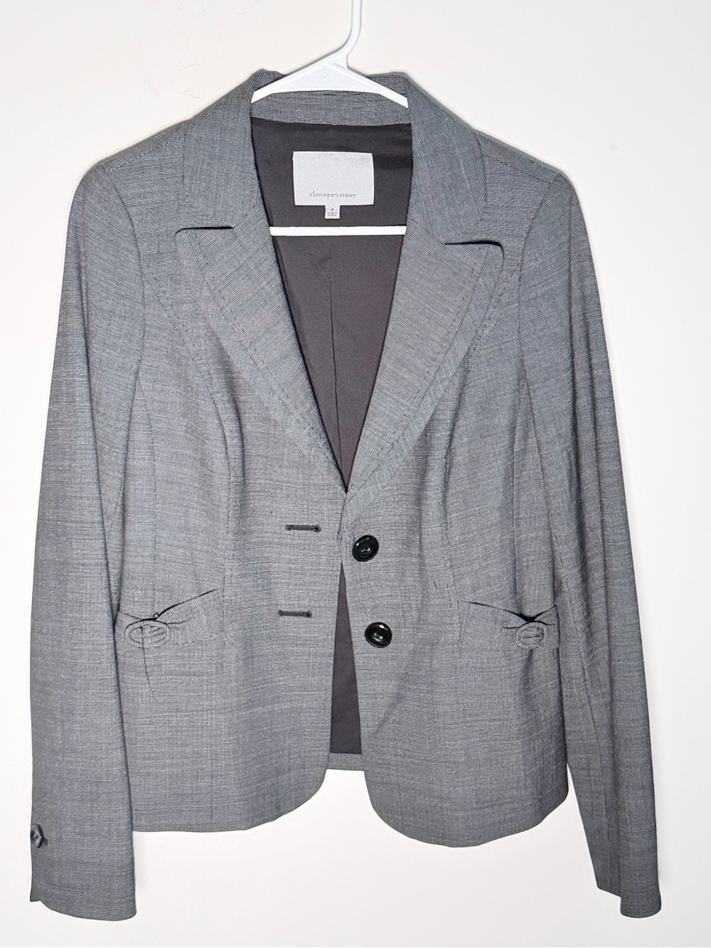 Classiques Entier Gray Two-Button Tailored Blazer - Picture 1 of 11